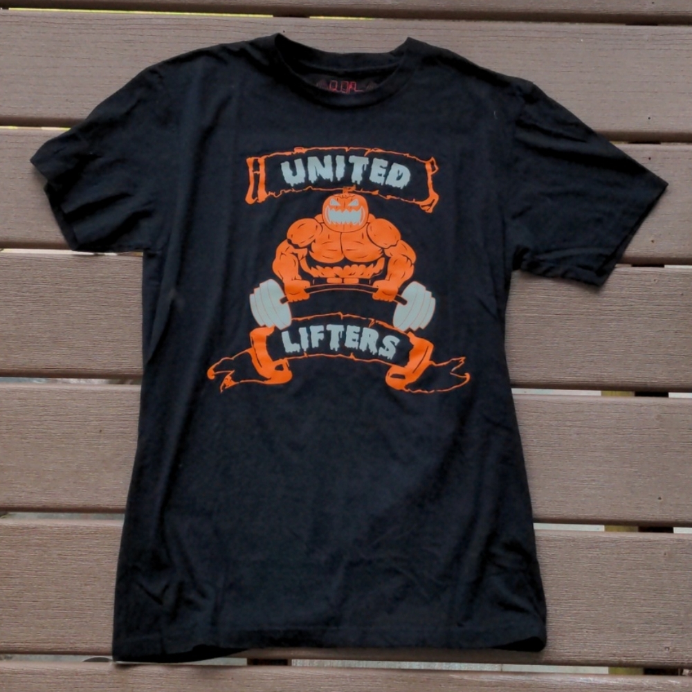 Small united lifters pumpkin tshirt